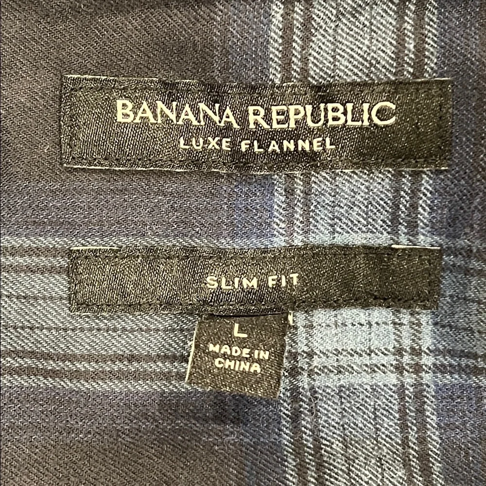 Banana Republic Luxe Flannel Slim Fit Navy and Black Plaid Shirt Size Large